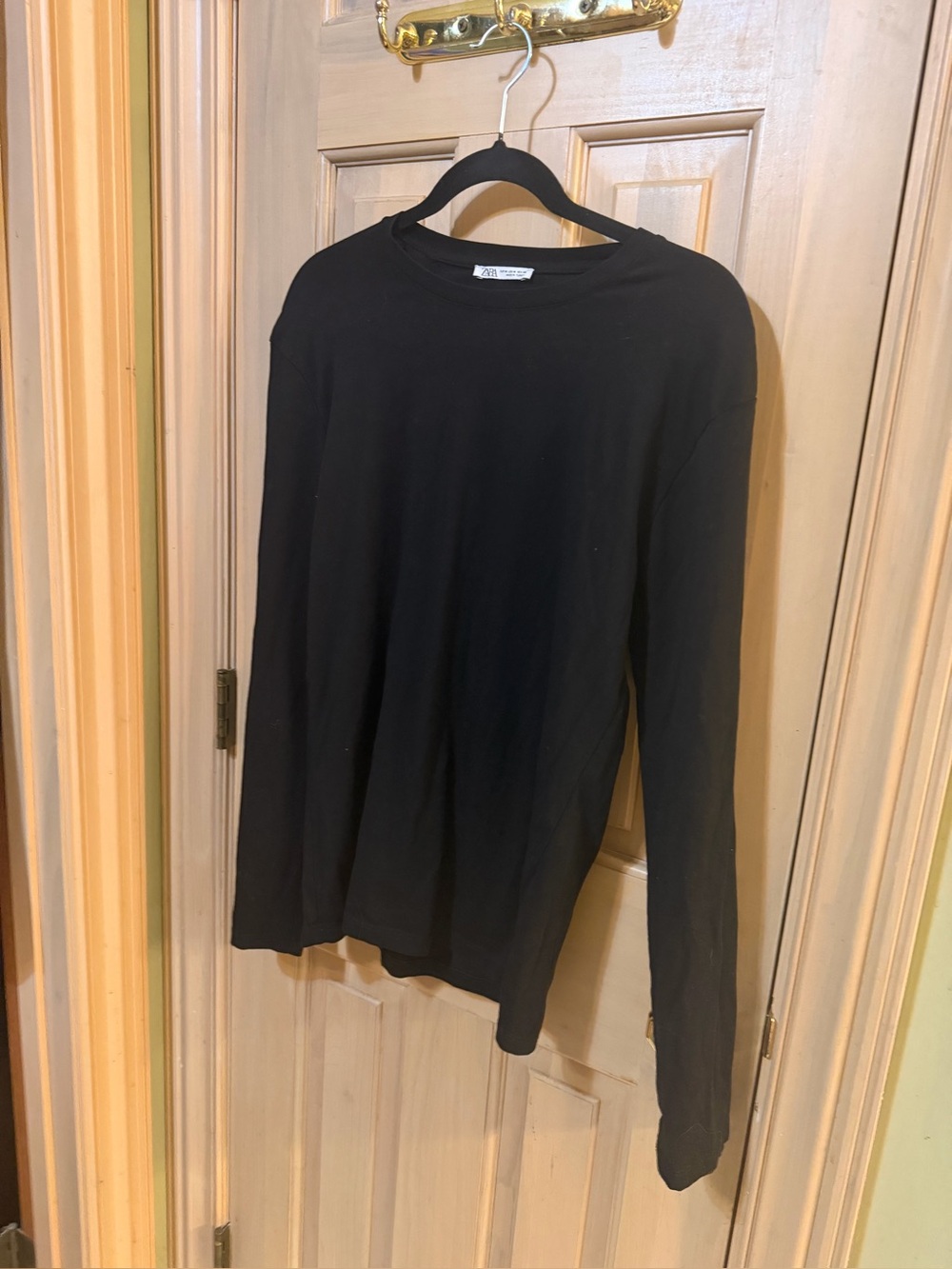 Zara men’s m long sleeve black shirt